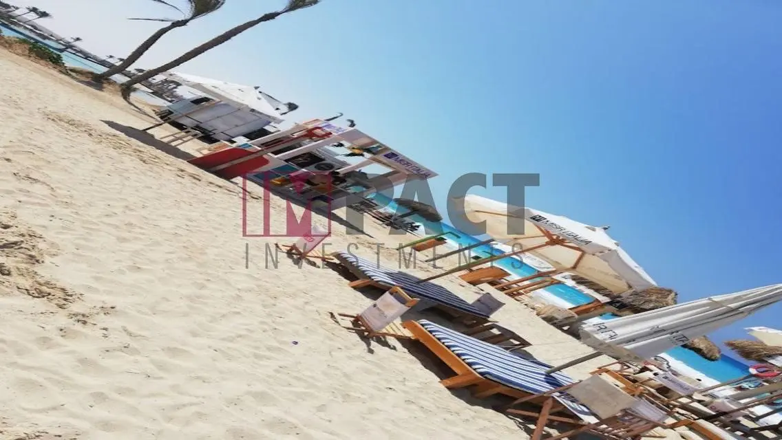 منزل فخم مع حديقة ومسبح خاص بسعر مذهل