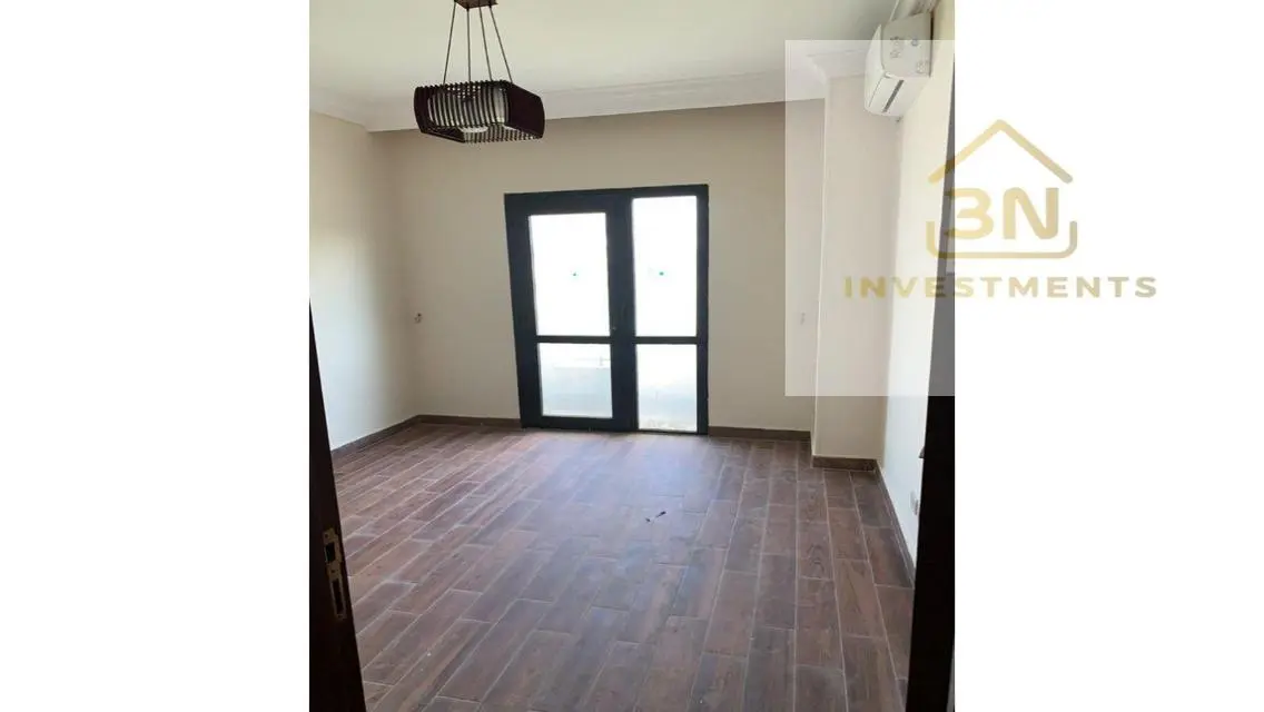 Luxury Apartment for Sale in ESR392