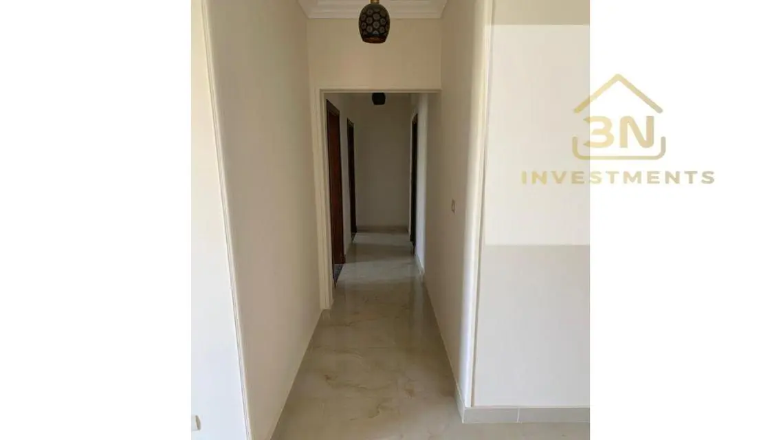 Luxury Apartment for Sale in ESR392