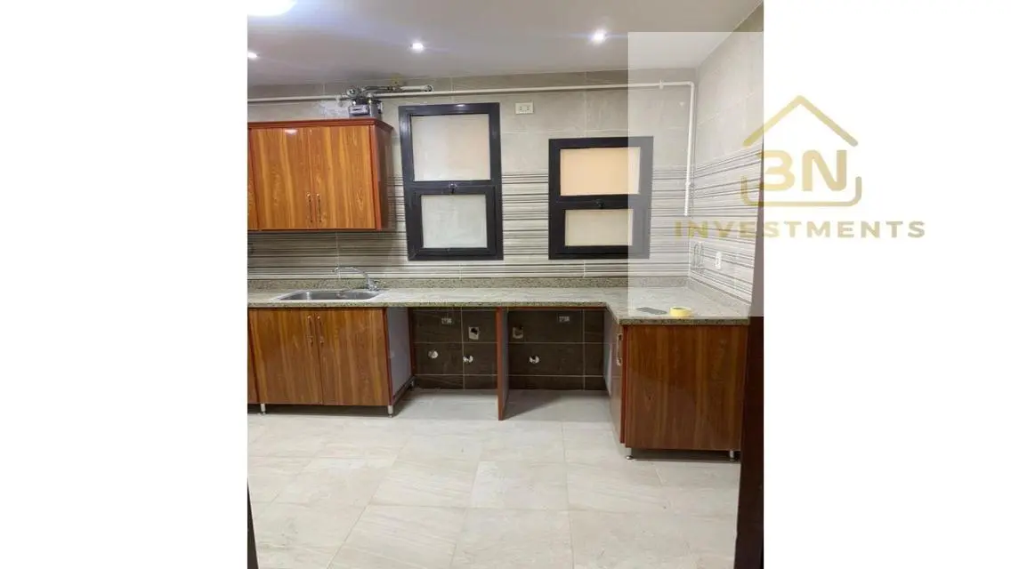 Luxury Apartment for Sale in ESR392