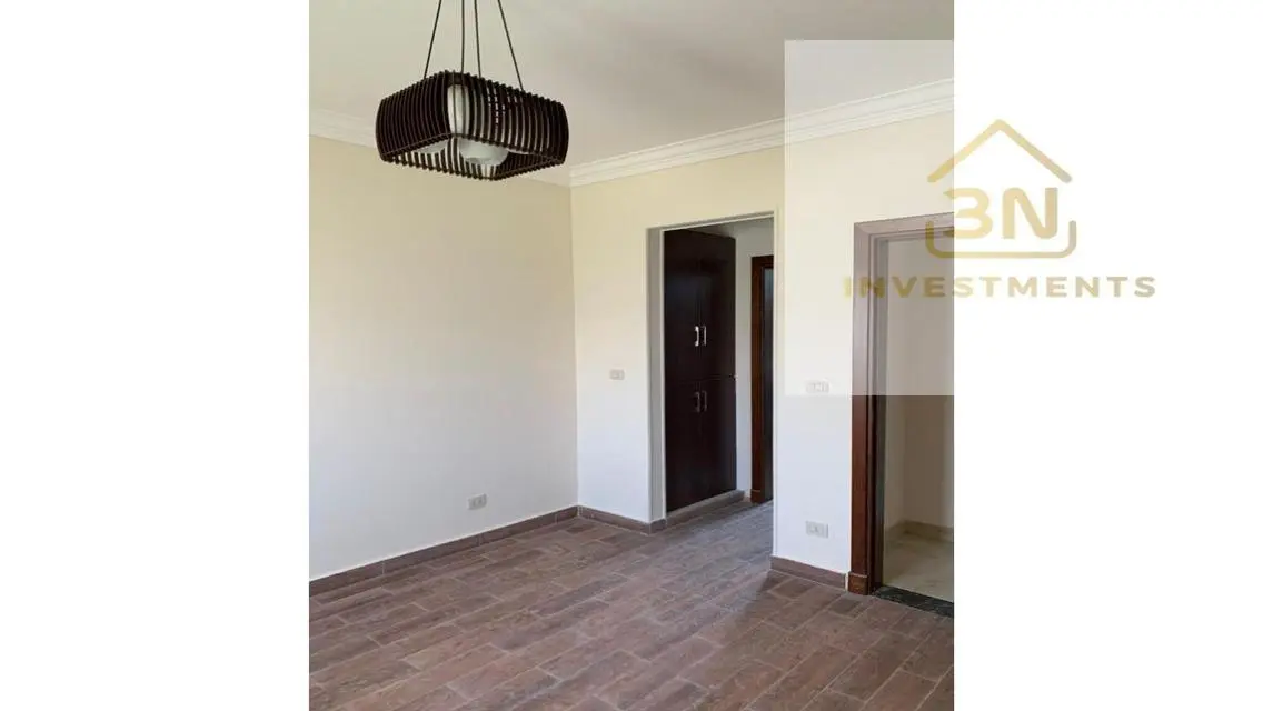 Luxury Apartment for Sale in ESR392
