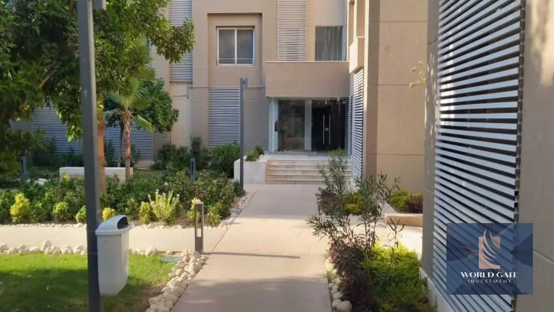 فيلا فاخرة بمساحة واسعة في AUC