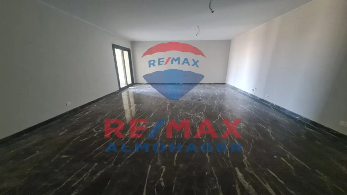 Luxurious Apartment for Rent in the Heart of the City