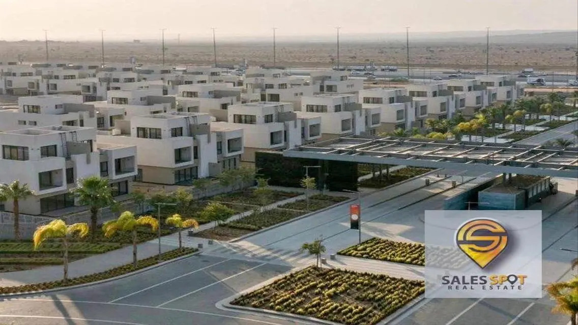 Luxury Apartment in Al-Burouj with Shared Pool