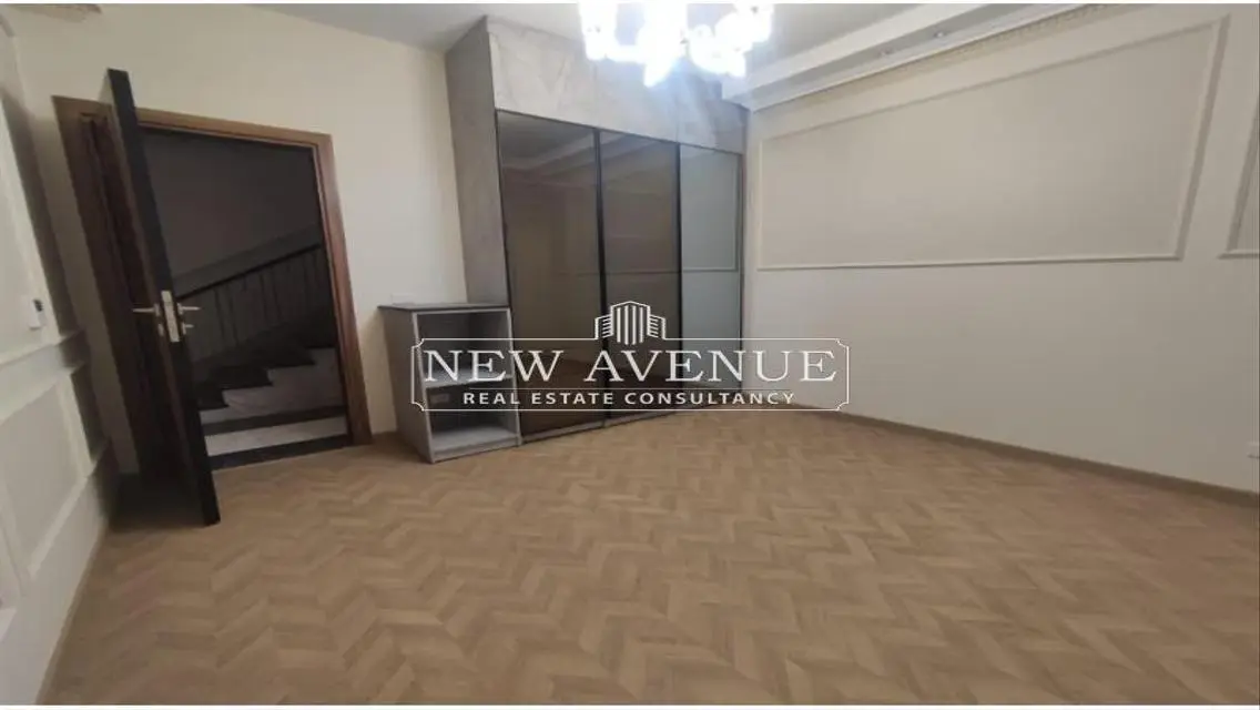 Luxury Villa for Sale - 280 sqm with Private Garden