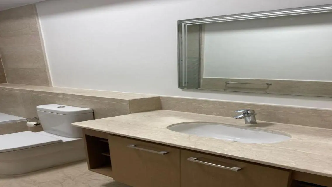 Luxury 3-Bedroom Apartment with Stunning View