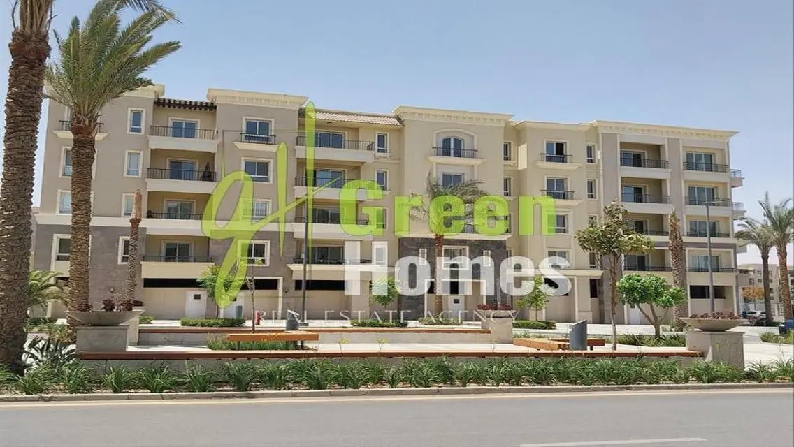 Luxurious Green Home with Security Guard in an Excellent Location