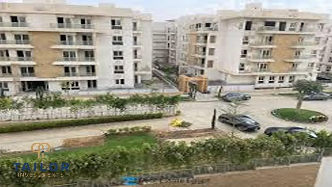 Luxury Apartment with Mountain View in 6th October City