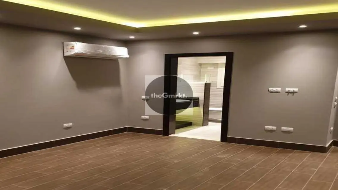 Luxury Apartment in Giza Plateau with Mountain View