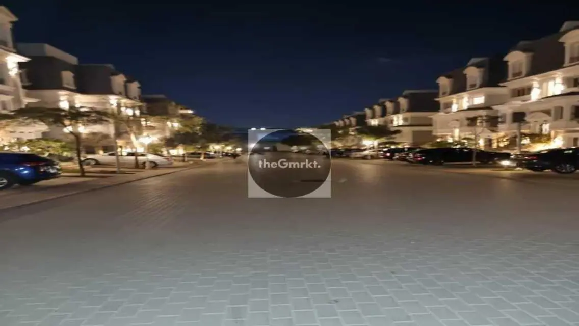 Luxury Apartment in Giza Plateau with Mountain View