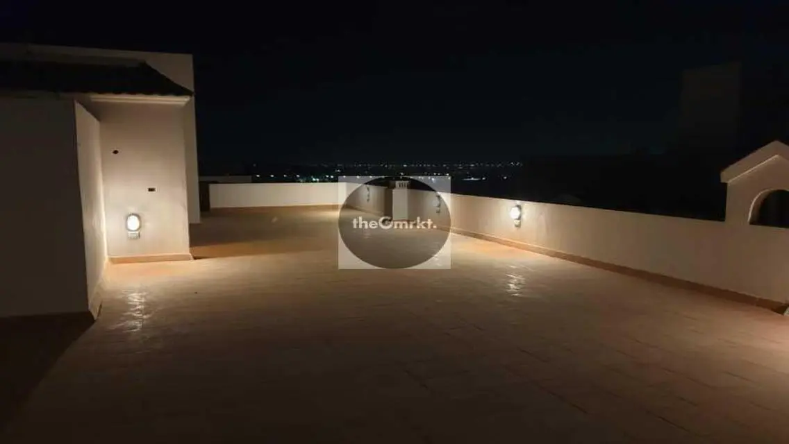 Luxury Apartment in Giza Plateau with Mountain View