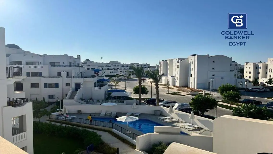 عقار متميز للبيع بمساحة واسعة