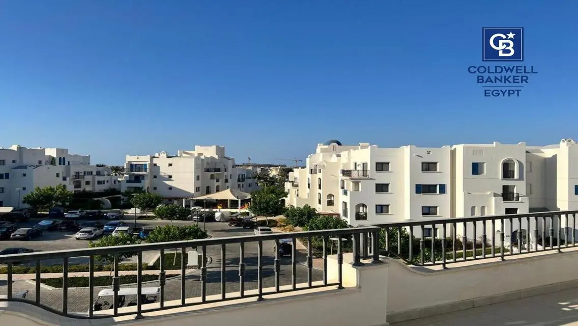 عقار متميز للبيع بمساحة واسعة