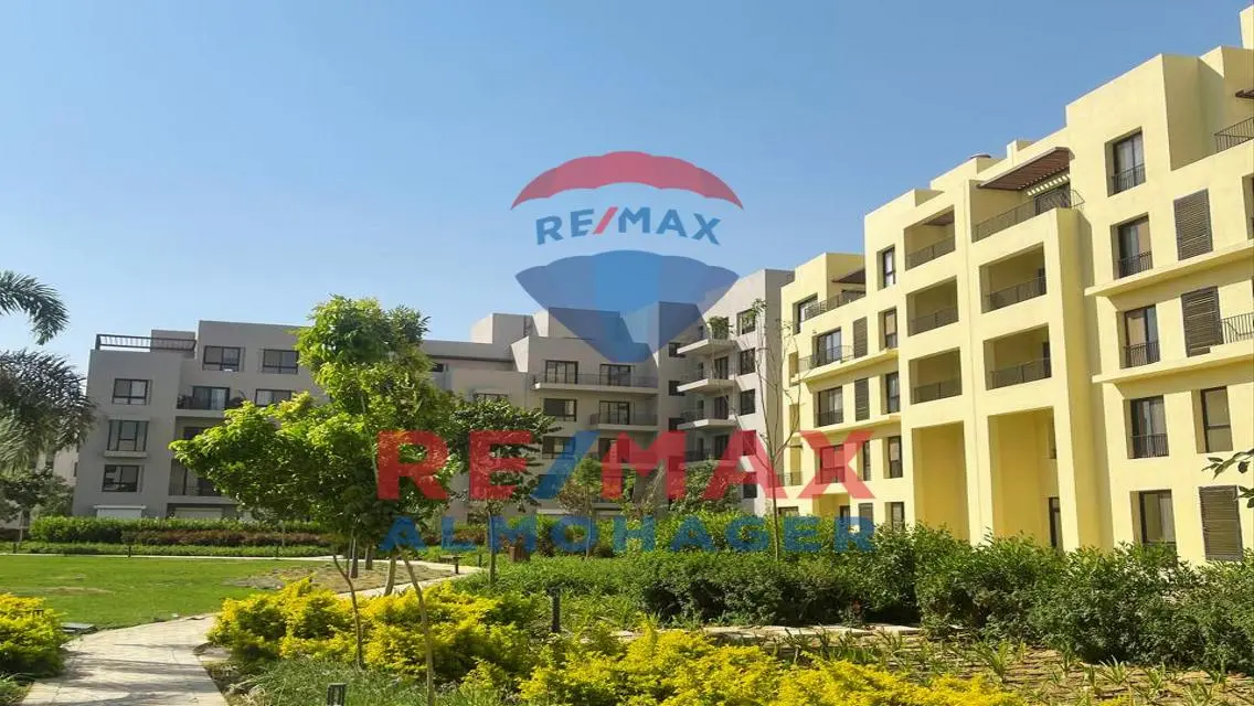 Luxurious Apartment in a Prime Location with Balcony