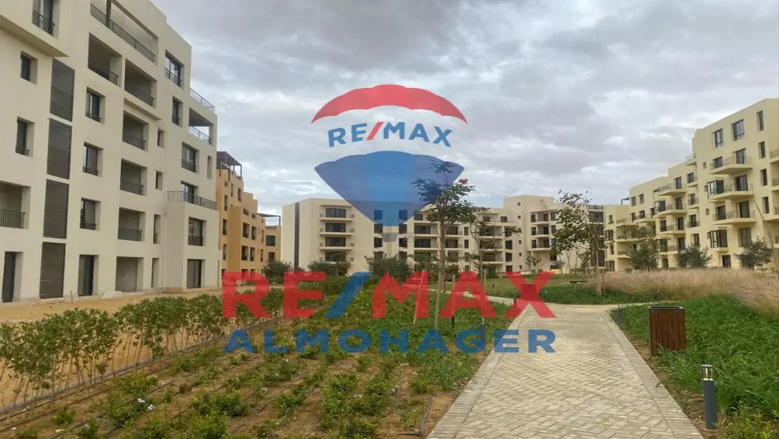 Luxurious Apartment in a Prime Location with Balcony