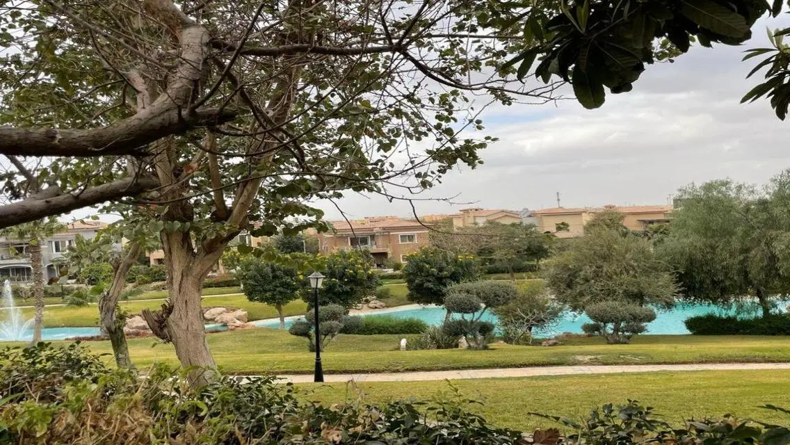 Villa very prime location in lake view New Cairo