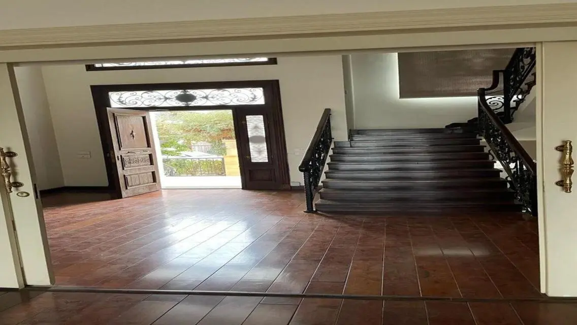 Villa very prime location in lake view New Cairo