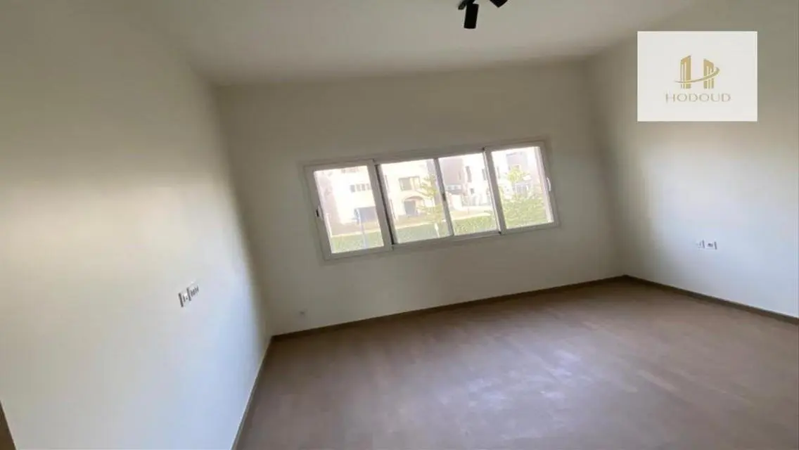 Spacious Luxury Apartment for Sale