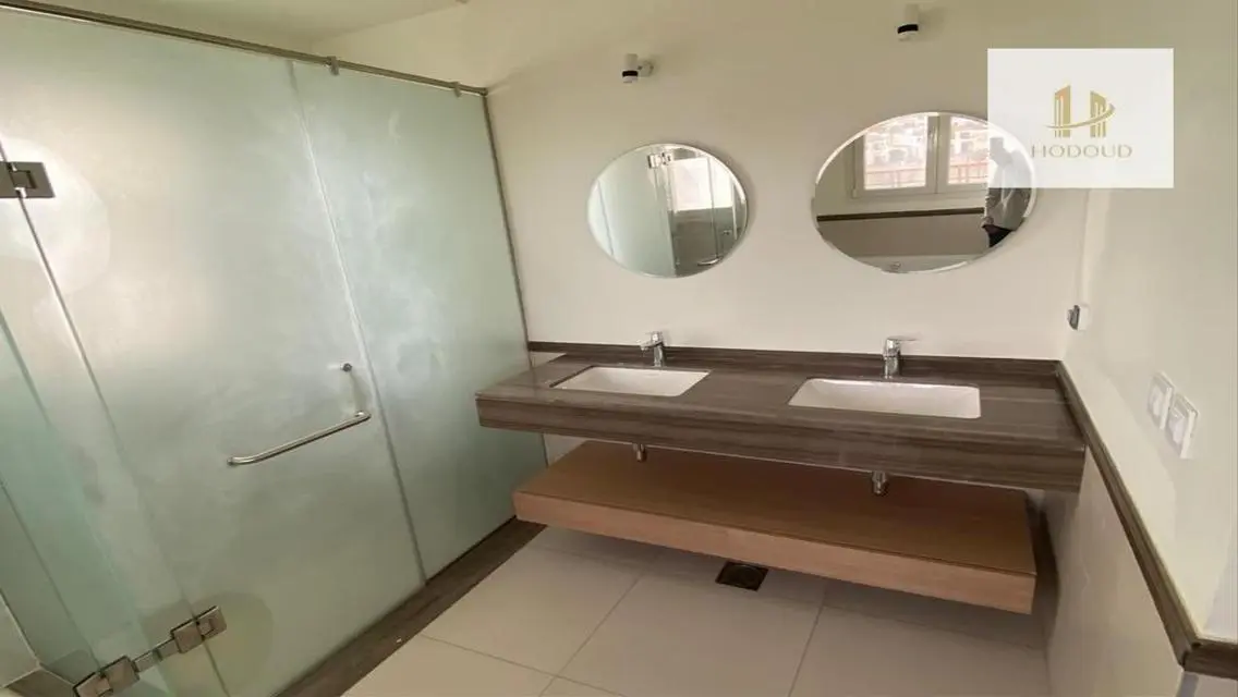 Spacious Luxury Apartment for Sale