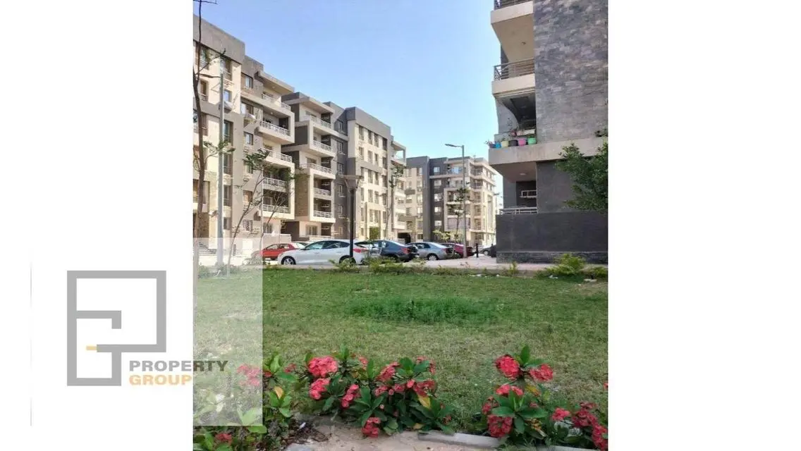 فيلا فاخرة بمساحة واسعة وبسعر مغري