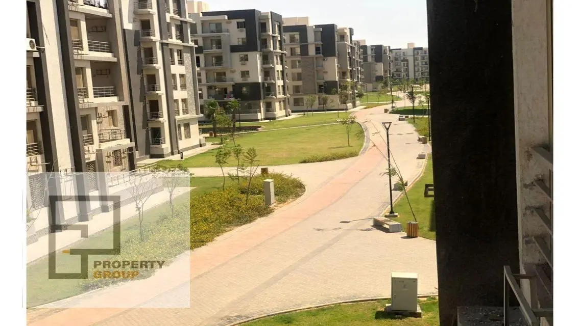 فيلا فاخرة بمساحة واسعة وبسعر مغري