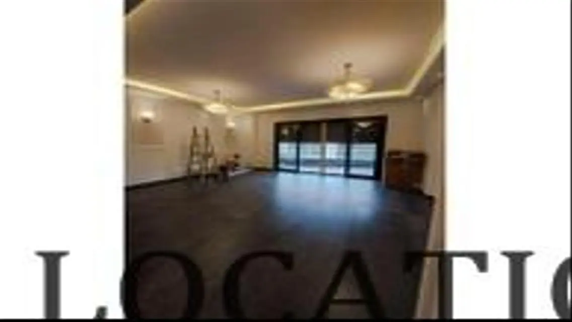 Luxury Apartment with Private Garden and Pool in Prime Location
