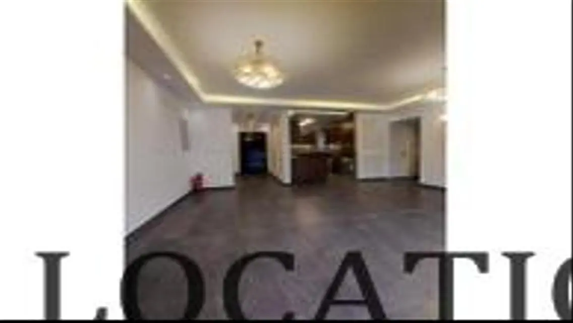 Luxury Apartment with Private Garden and Pool in Prime Location