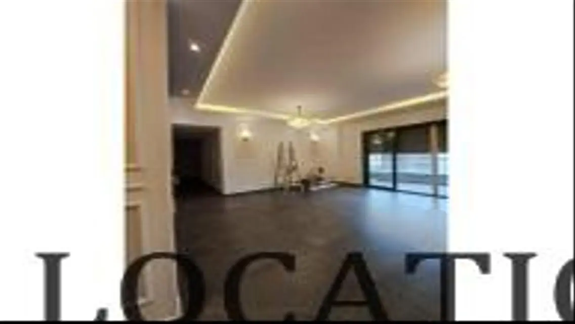 Luxury Apartment with Private Garden and Pool in Prime Location