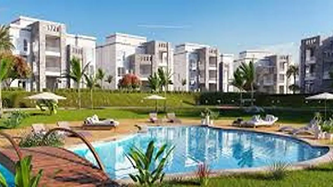 Luxury 3-Bedroom Apartment with Private Pool and Stunning Lake Views