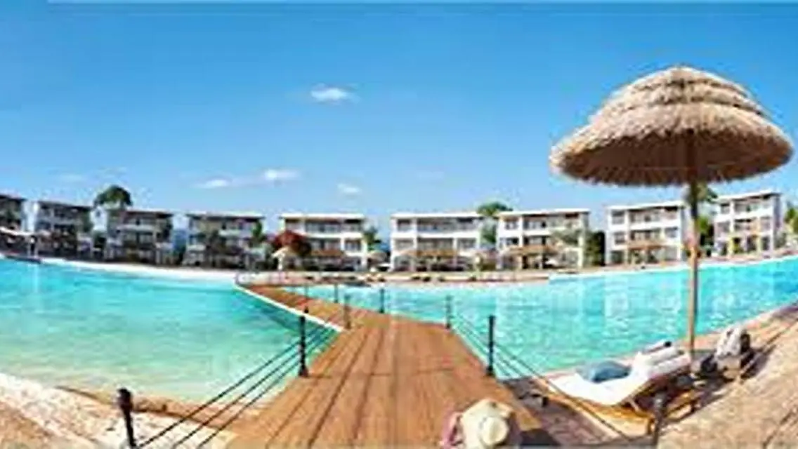 Luxury 3-Bedroom Apartment with Private Pool and Stunning Lake Views