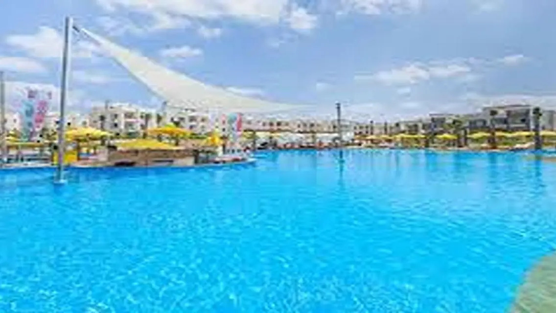 Luxury 3-Bedroom Apartment with Private Pool and Stunning Lake Views