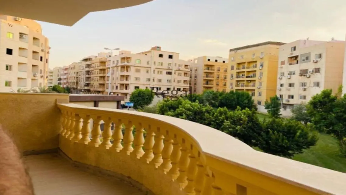 فيلا فاخرة للبيع – إطلالة رائعة وأسعار مغرية