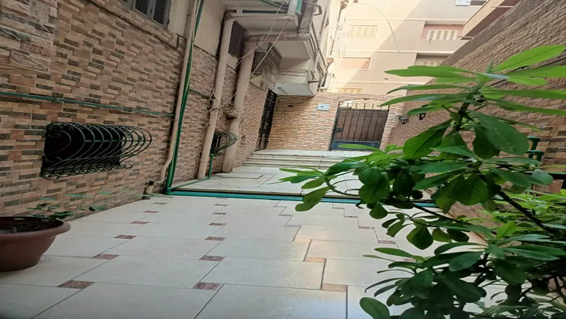 شقة حديثة للإيجار في موقع متميز