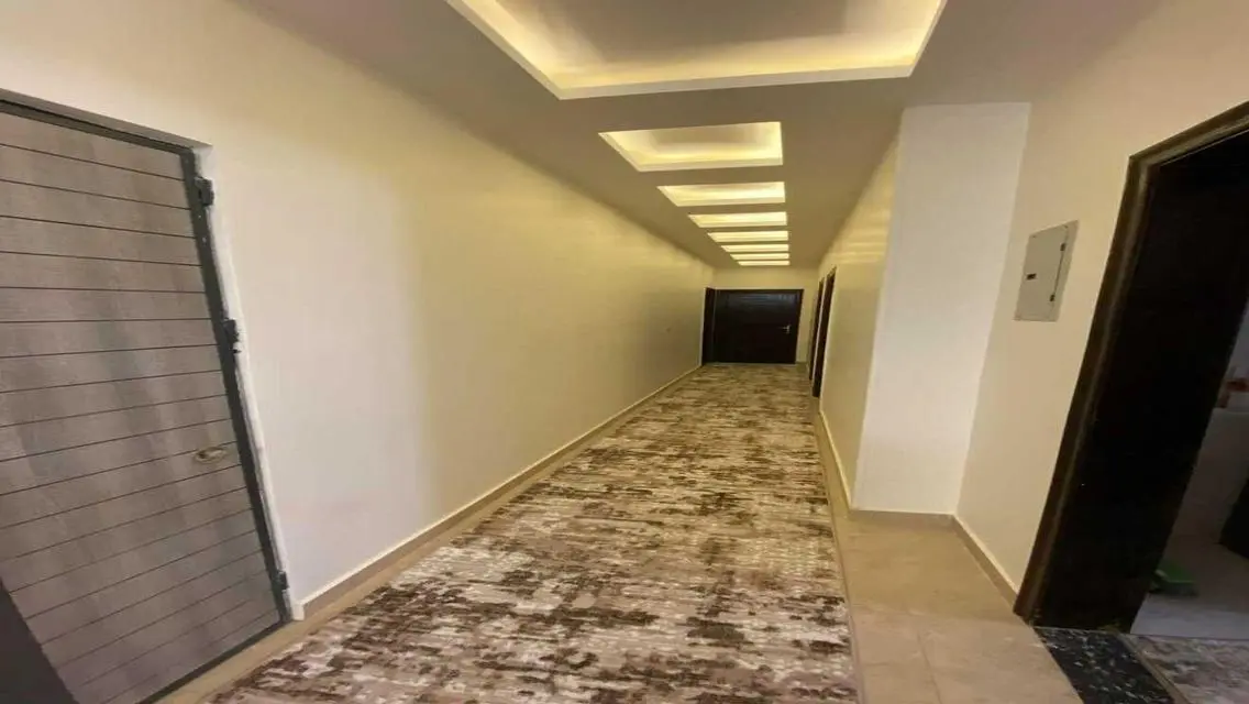 شقة بمساحة 1883 متر² في موقع متميز