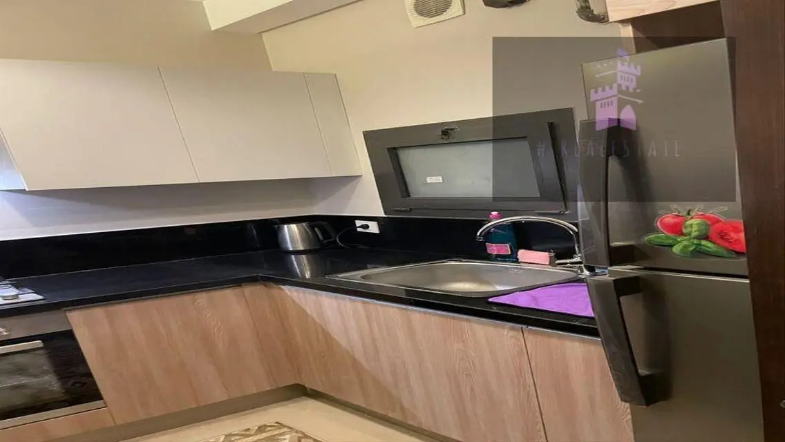 Luxury 3-Bedroom Apartment in the Heart of the City