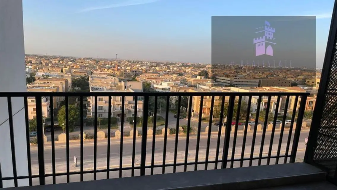 Luxury 3-Bedroom Apartment in the Heart of the City