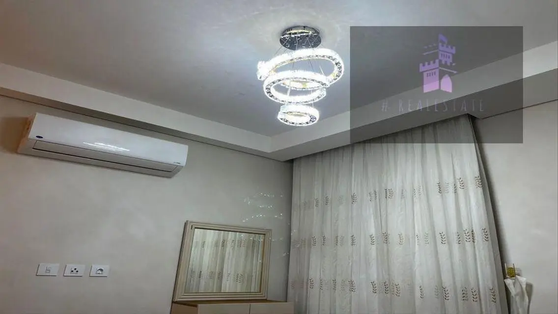 Luxury 3-Bedroom Apartment in the Heart of the City