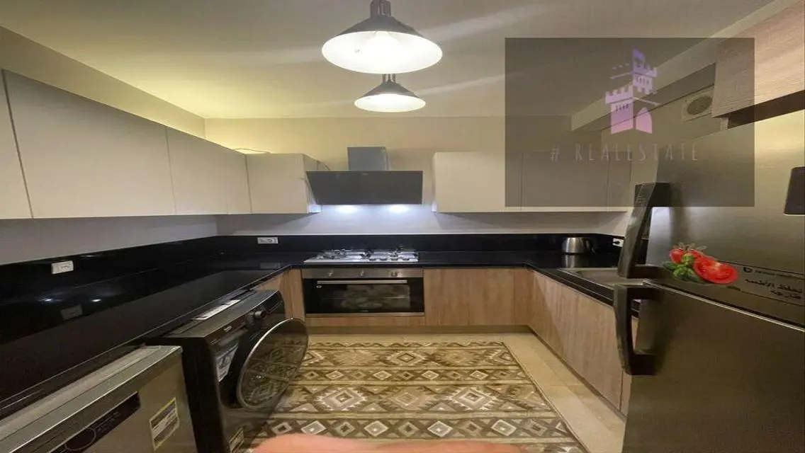 Luxury 3-Bedroom Apartment in the Heart of the City