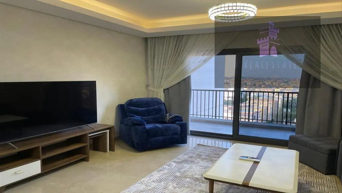 Luxury 3-Bedroom Apartment in the Heart of the City