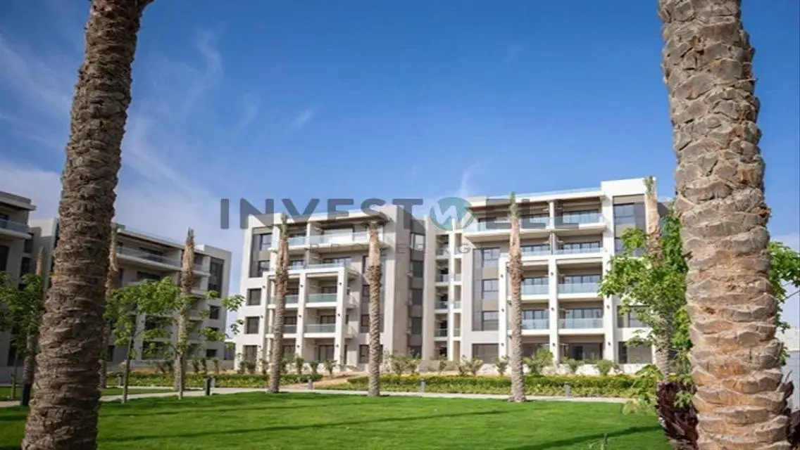 Luxury Apartment in Palm Hills
