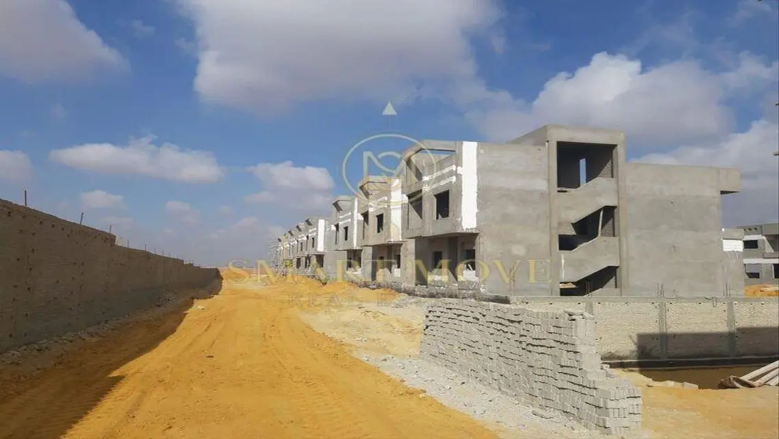 قصر فخم بمساحة واسعة في قلب المدينة