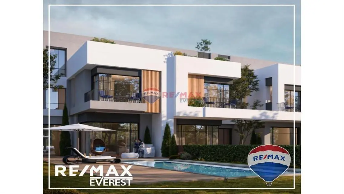 Luxurious Apartment with Private Garden and Maid Room