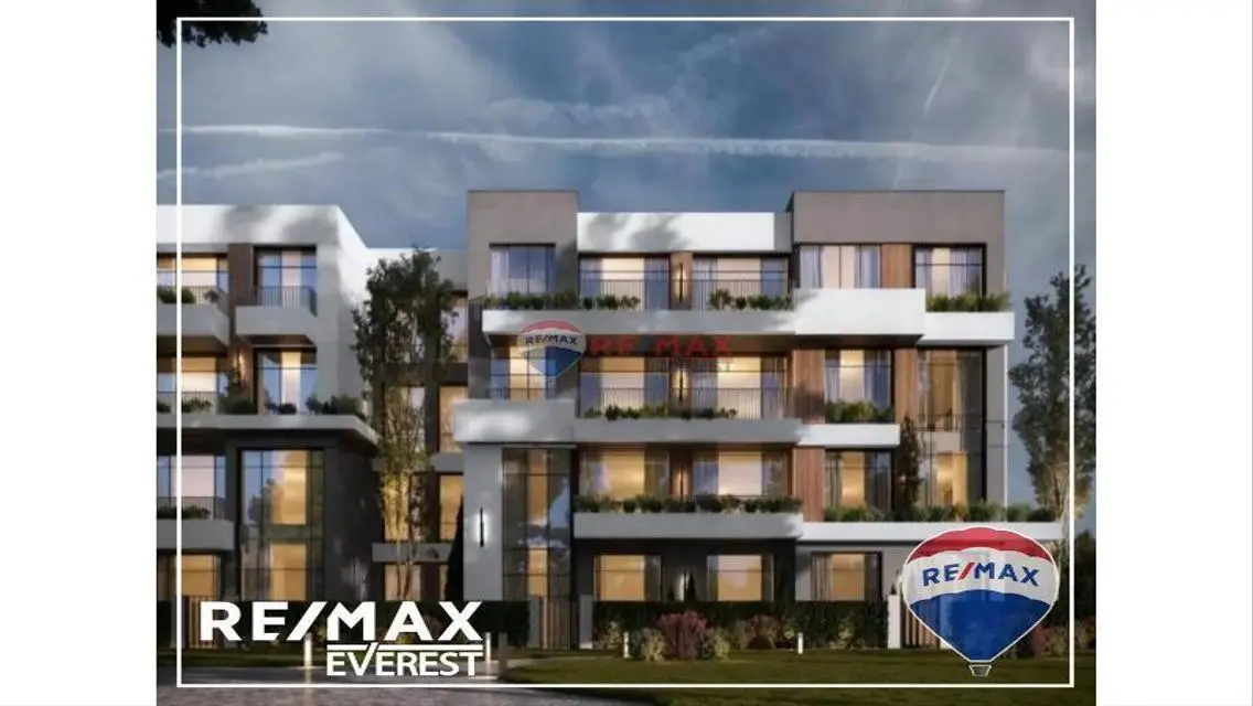 Luxurious Apartment with Private Garden and Maid Room