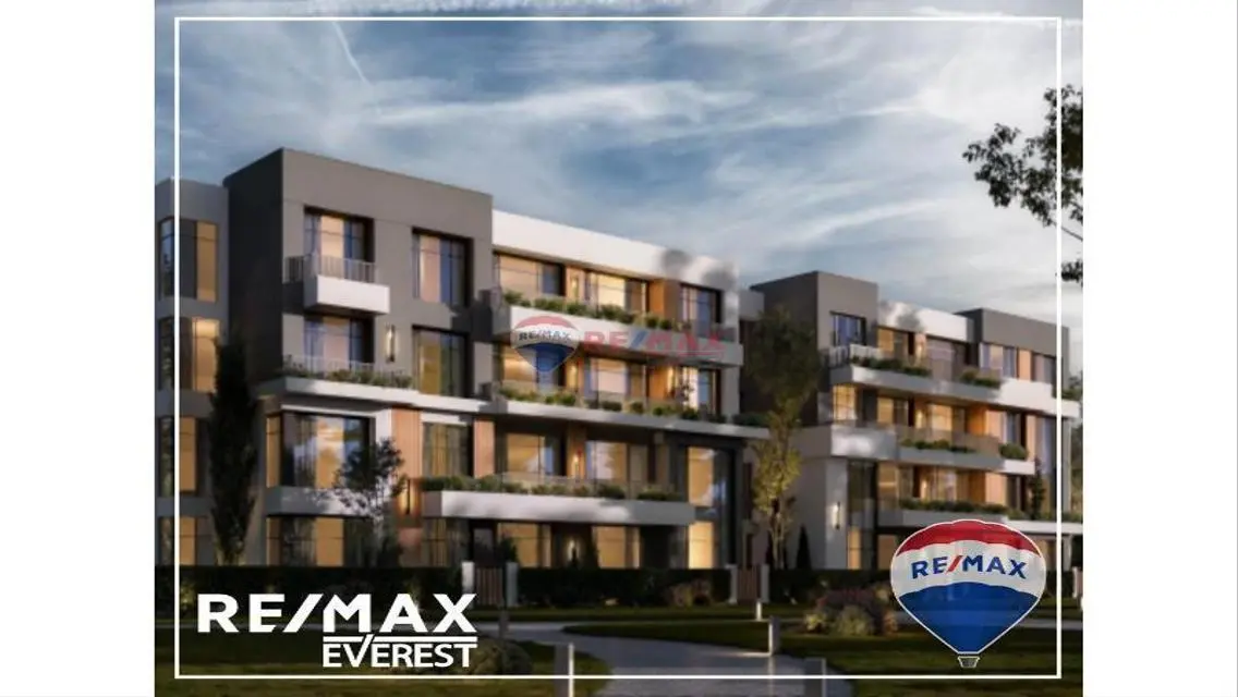 Luxurious Apartment with Private Garden and Maid Room