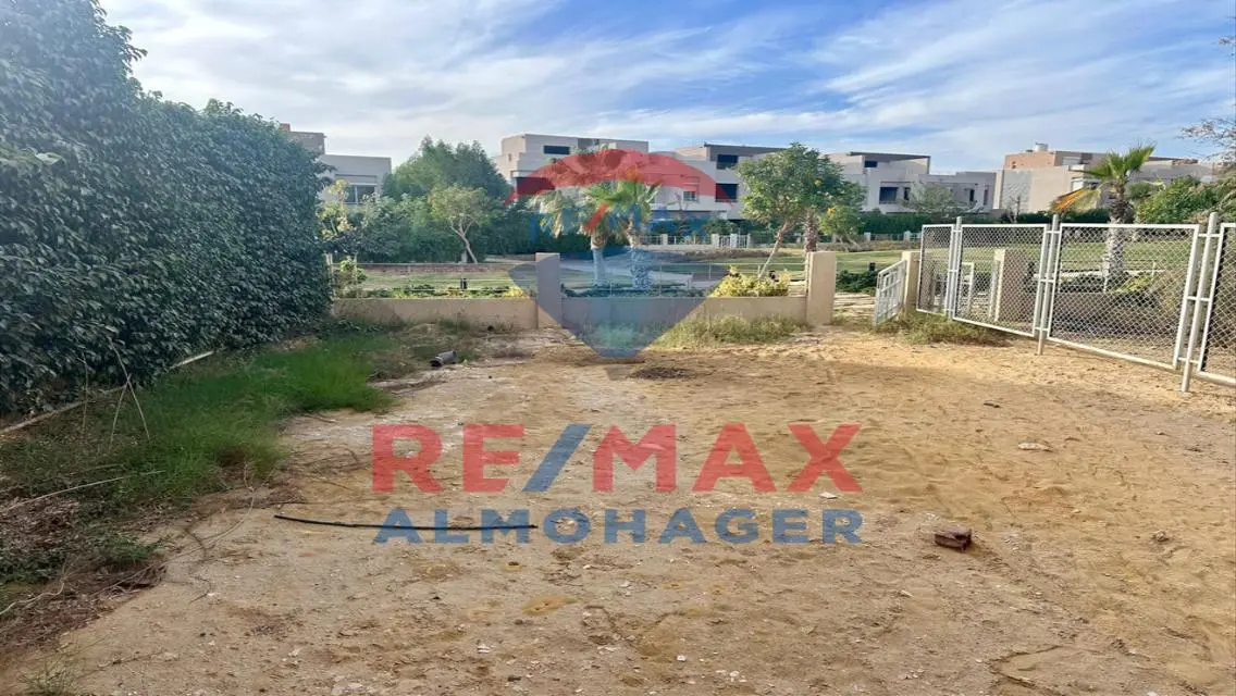 Luxury Apartment in Al-Mohager with Private Garden