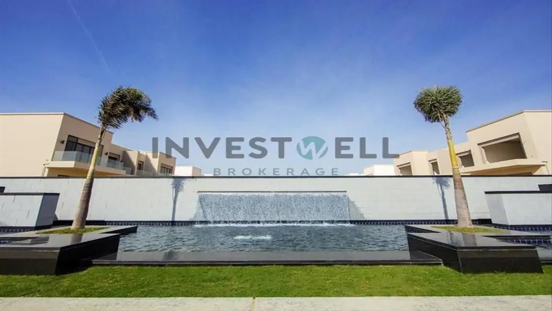 Luxury Apartment in Palm Hills