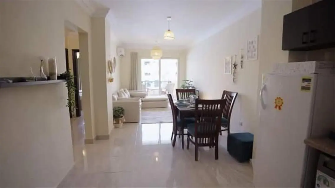 Luxury Apartment for Sale Overlooking Lakes