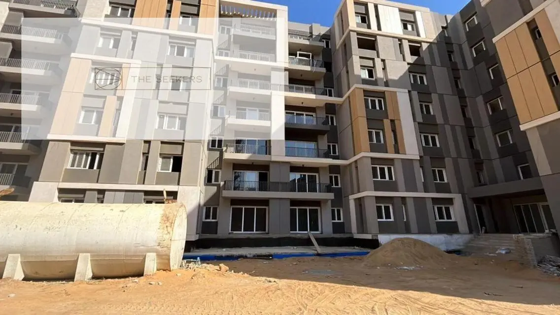 فيلا فاخرة مع مسبح خاص وحديقة - فرصة لا تعوض