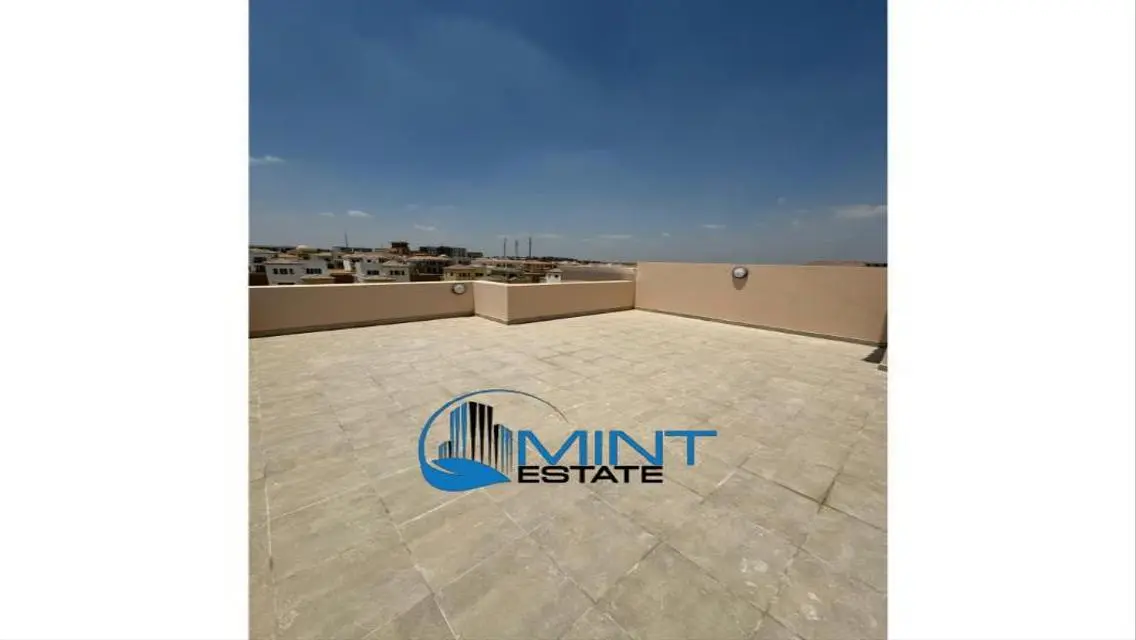 Luxury Apartment 340 sqm with Balcony and Shared Swimming Pools