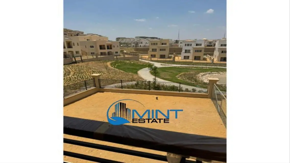 Luxury Apartment 340 sqm with Balcony and Shared Swimming Pools